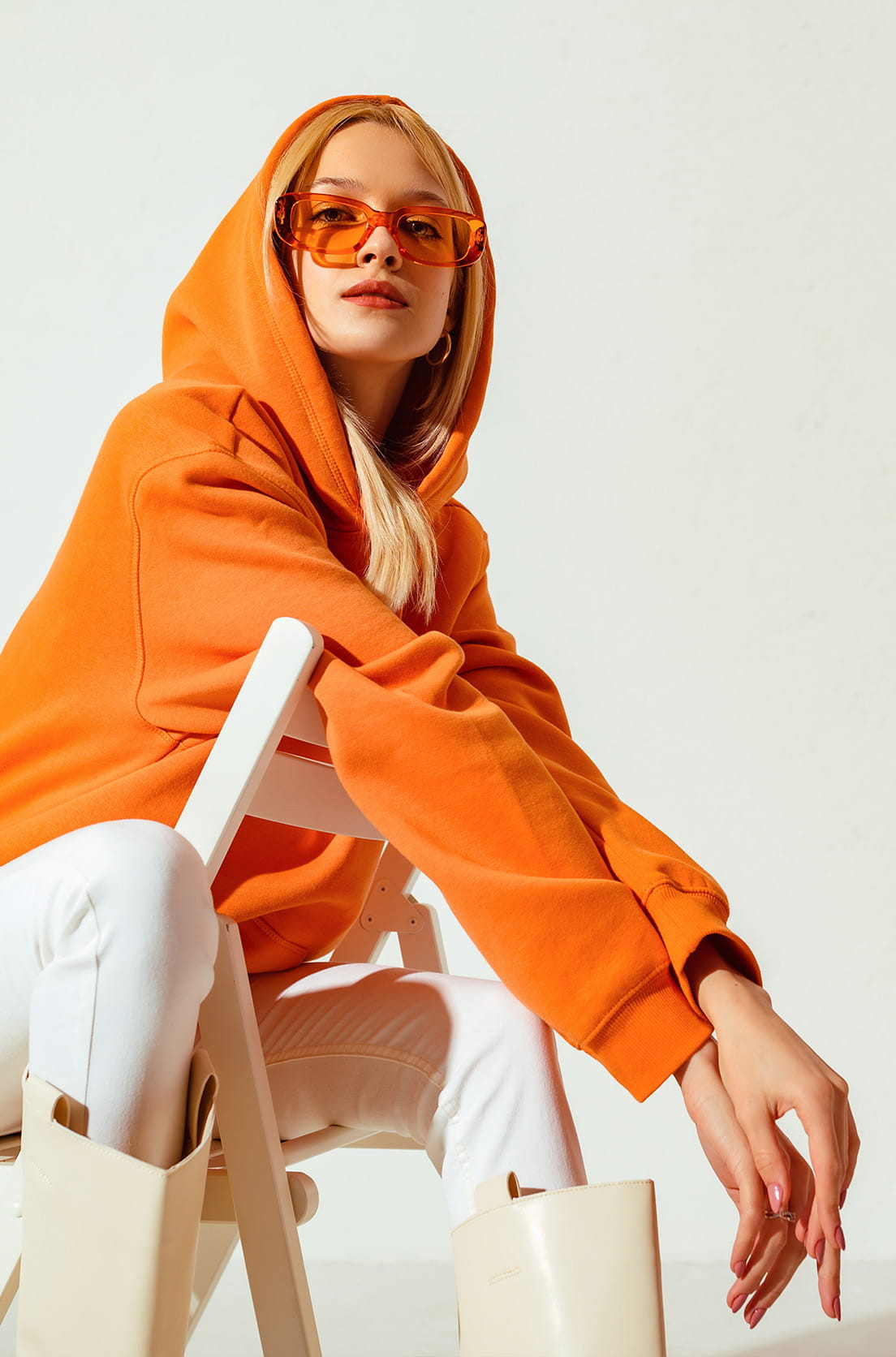 Niebieska Bluza z kapturem updated z napisem shoper